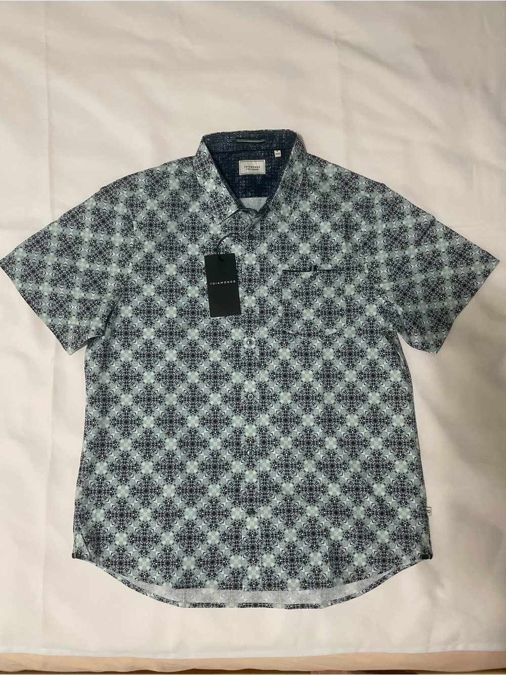 7 Diamonds Men's Short-Sleeve Button-Down Shirt - Navy and White Pattern